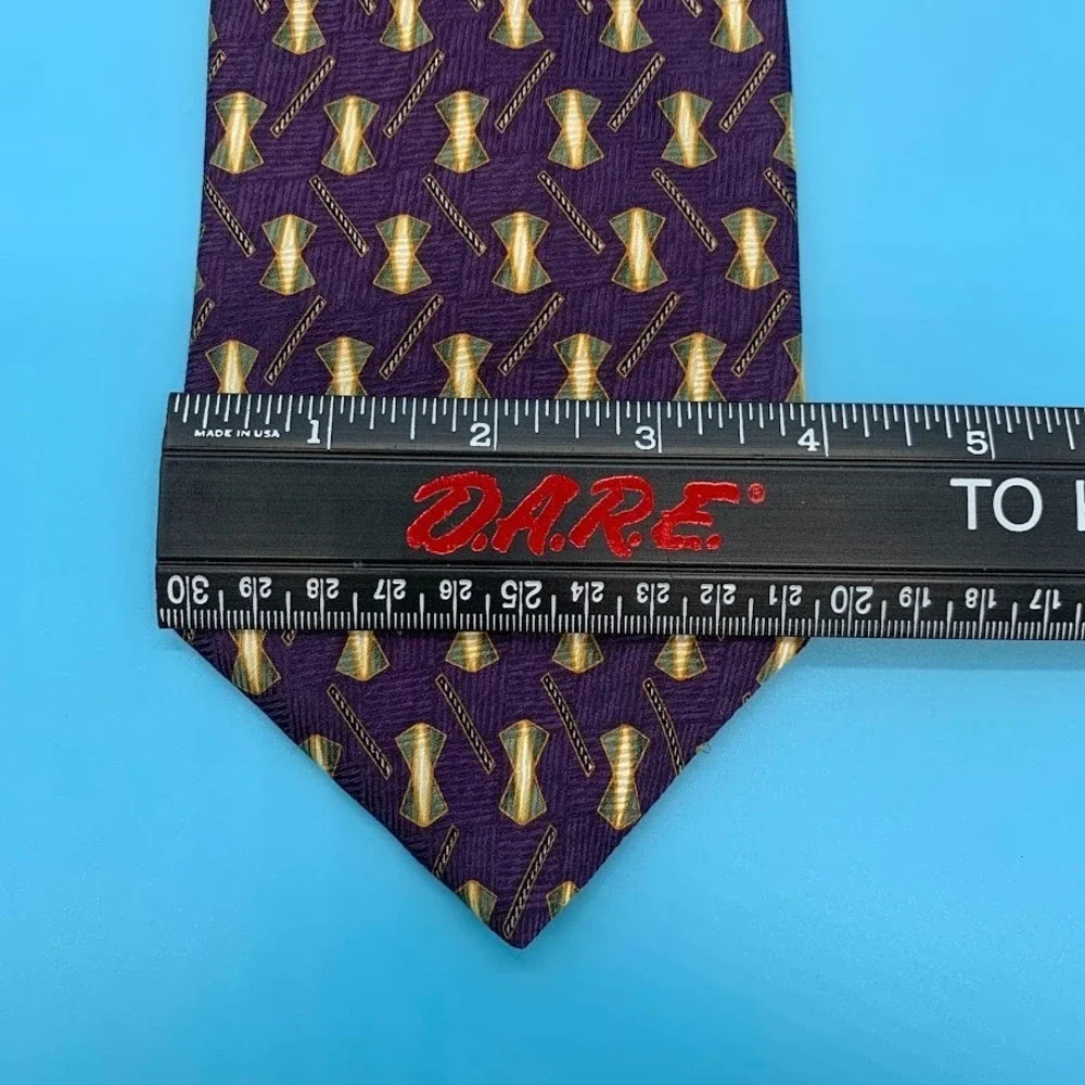 Etienne Aigner Men's Purple Geometric Regal‎ Silk Classic Tie
